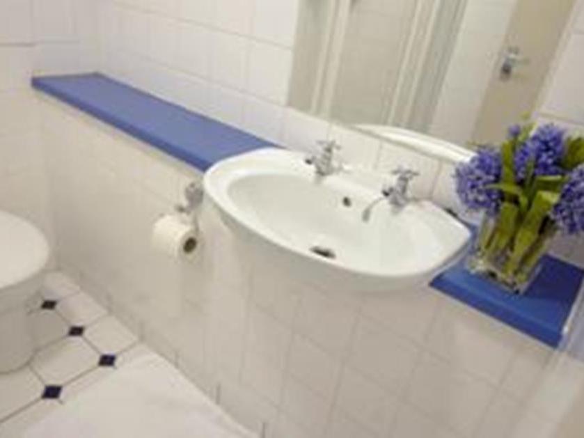 George Oxford Hotel Bagian luar foto
